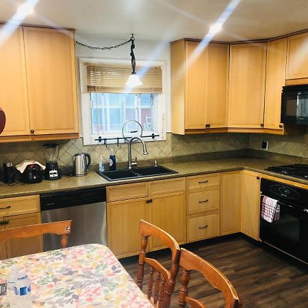 Entire Detached 3-Bedrooms Cute Home In Cornwall Area Ngoại thất bức ảnh