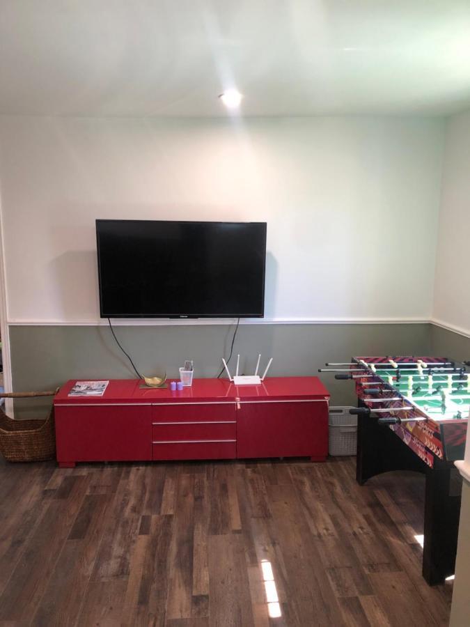 Entire Detached 3-Bedrooms Cute Home In Cornwall Area Ngoại thất bức ảnh